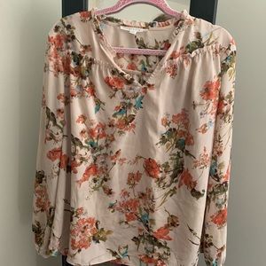 Xl floral blouse, flows  and light weight